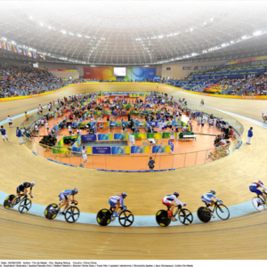 For both the guys and girls, the road races will start and finish on The Mall before the peloton heads southwest through the city. Crossing the Thames at Putney Bridge and continuing out through Richmond Park and past Hampton Court Palace, the Surrey section of the course incorporates several circuits of a challenging loop around Box Hill (nine for the men, two for the women). Riders then head north through Leatherhead, Esher, Kingston, and Richmond Park before making their way back to The Mall