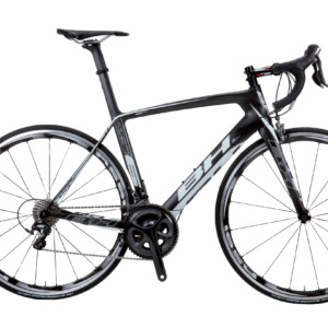 A massively oversized section houses the full carbon BB386 Evo bottom bracket.