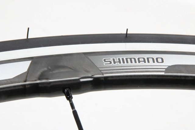 The RS81 wheels have 16 spokes up front and 20 in the rear.