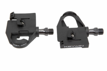 Some fancy carbon slip-ons from the Hanseeno range.