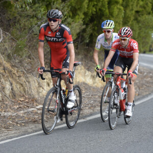 Flat mount disc calipers provide extra rigidity and better heat management.