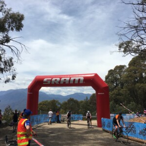 Copy-Rennrad14_lightblue-ma1