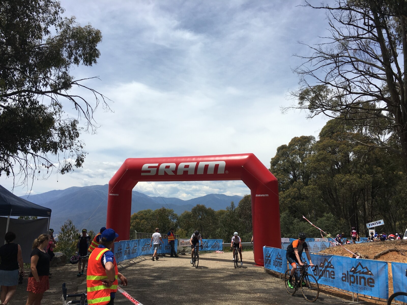 Copy-Rennrad14_lightblue-ma1