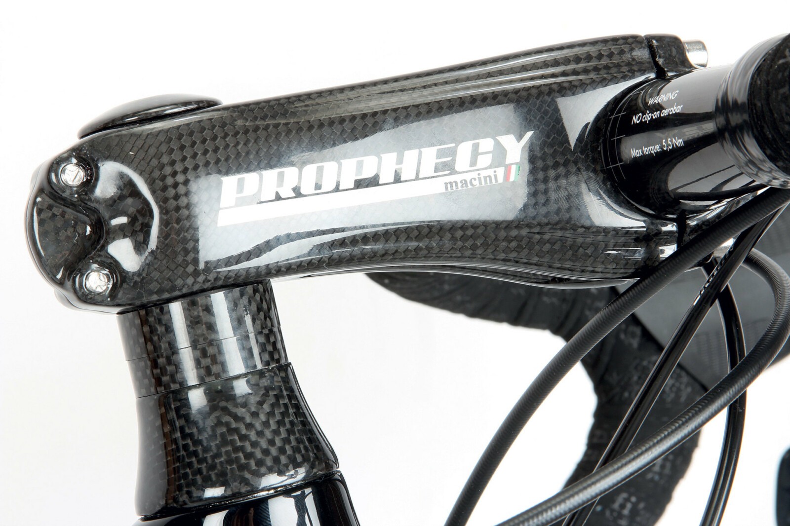 The Prophecy stem is befitting the theme and the duties of a Criterium bike.
