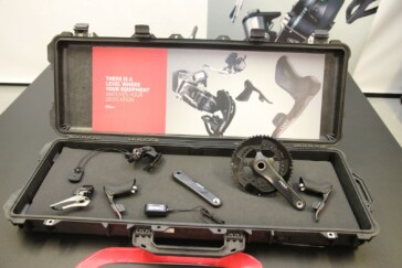 Dutch Pro-Continental team Roompot-Oranje Peloton's have opted for this Isaac Element disc brake equiped bike due to increased performance.