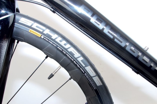 Shimano's 38mm deep, tubeless ready, disc specific RX830 wheels come with 24 spokes front and rear and centrelock disc rotors. You can also see the graphics on the frame here; quite understated.