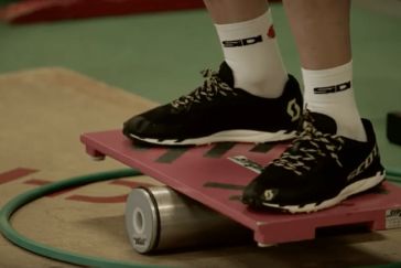 FSA's compact drop bars are very popular for a reason. All hand positions are easy to access, ideal for long days in the saddle.