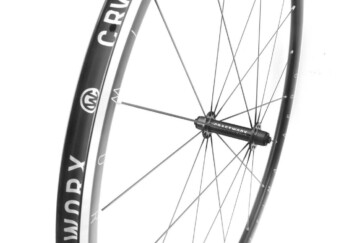 The Ultima 2 Aero profile offers the same riding dynamics for heavier riders as the Ultima 2 alloy road wheel offers a lighter rider.