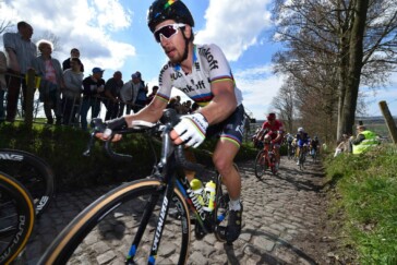 Hayman on his aero Scott Foil, a bike that stood out from the bunch as other riders in the Paris-Roubaix choose a more forgiving frame design from their quiver of bicycles. Photo by Sirotti
