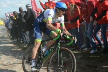 Hayman on his aero Scott Foil, a bike that stood out from the bunch as other riders in the Paris-Roubaix choose a more forgiving frame design from their quiver of bicycles. Photo by Sirotti