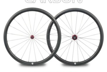 Craftworx 'Ultima' Carbon Road Wheel skewer.