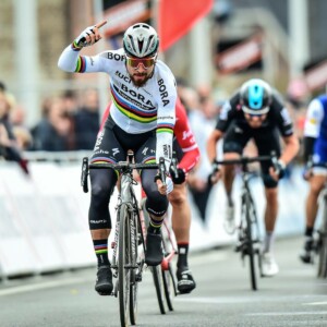 Peter Sagan spotted signing a copy of the latest Bicycling Australia Magazine.