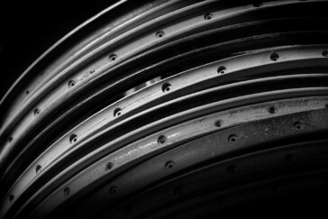 Irwin's carbon clinchers integrate ceramic fibres into the brake track to keep rim temperatures well below critical Tg for safer braking in long downhill situations.