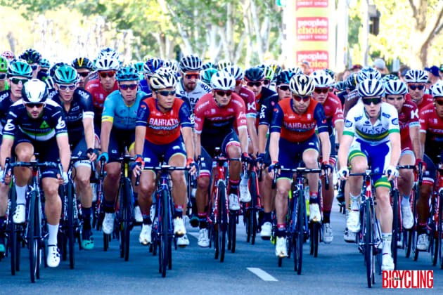 The bunch still together two laps into the People's Choice Classic, the curtain raiser to the 2017 Tour Down Under. Image: Nat Bromhead.