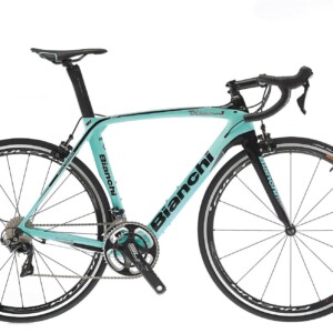 The new Bianchi Oltre XR3 alongside its bigger brother, the XR4. Image: Bianchi