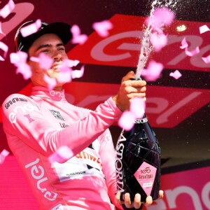 Tom Dumoulin celebrates his pink jersey win at Stage 10 of the Giro d'Italia. Image: Giro d'Italia Organisation.