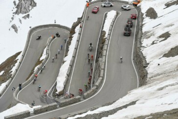 2016 Giro winner Vincenzo Nibali attacks Nairo Quintana prior to his ultimate stage win. Image: Giro d'Italia.
