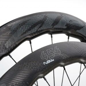 More than 3000 riders participated in the 2016 Bowral Classic and collectively raised over $100,000 for various charities via the ‘choose your charity’ program. Image: Beardy McBeard.