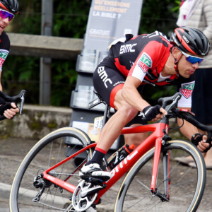 A relaxed Richie Porte chats with compatriot Simon Gerrans at the Dauphine this week. Image: Sirotti.