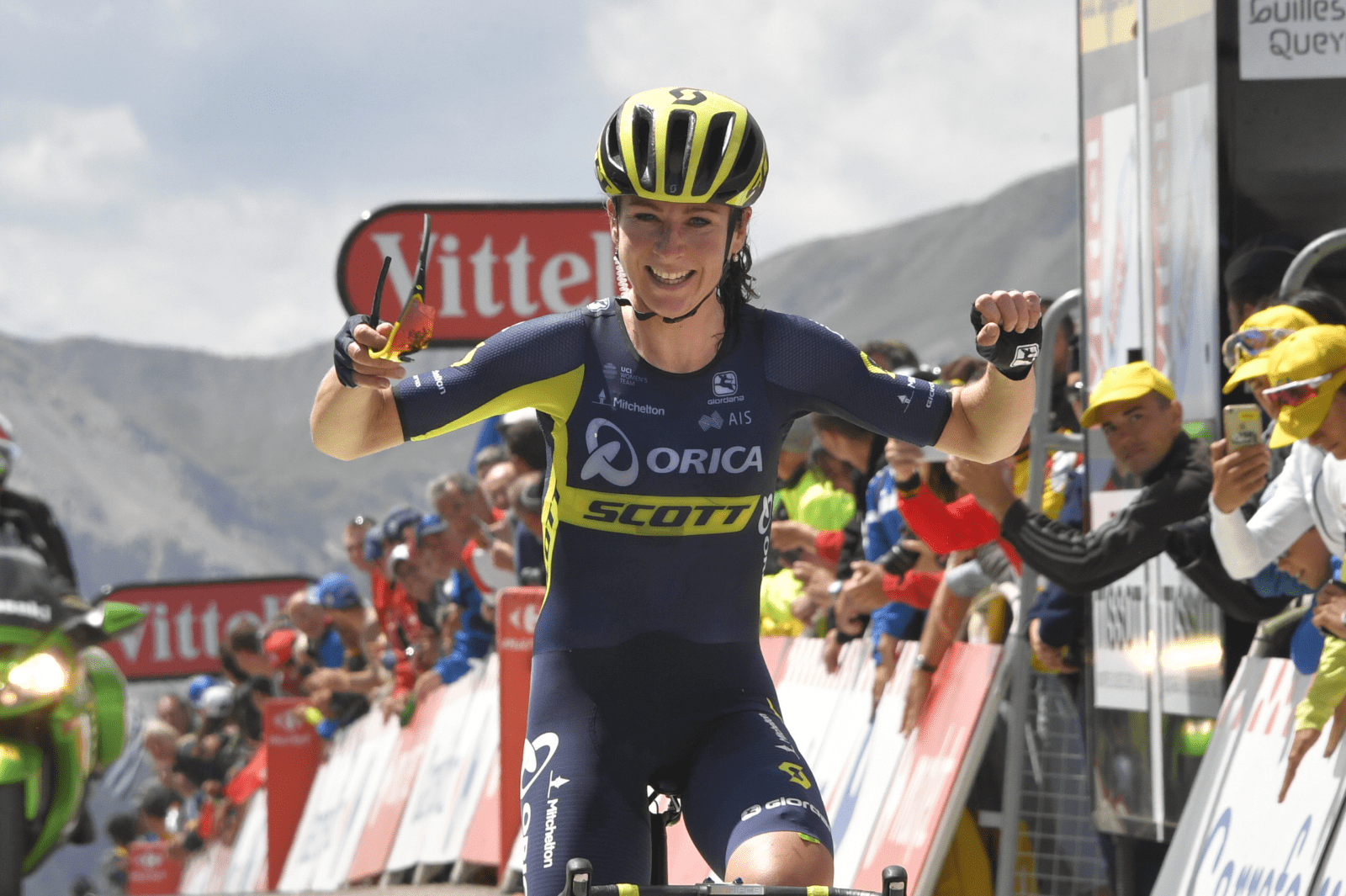 Mavic Neutral Service - Skoda Octavia. Mavic also use Skoda Superbs and 250cc Motor Scooters.