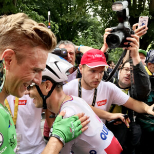 Richie Porte at the start of Stage 7 of the 2017 in Troyes, just 2 days before crashing out of the race. Image: Sirotti.