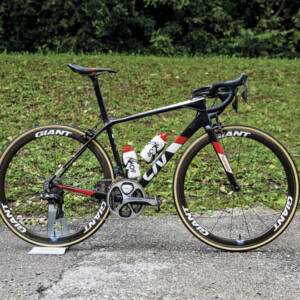 While some riders opted to change bikes for the final 3km climb, Dumoulin completed the course on his Giant Trinity TT bike. Image: Team Sunweb.