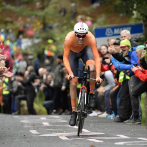 While some riders opted to change bikes for the final 3km climb, Dumoulin completed the course on his Giant Trinity TT bike. Image: Team Sunweb.