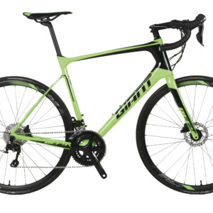 Sharron lining up for the start of the Chaingang 24hr endurance challenge on Zwift.