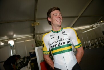 Alex 'Edmo' Edmondson crosses the line to secure a 'fairy tale win' at the 2018 National Championships. Image: Mitchelton-Scott / Con Chronis.