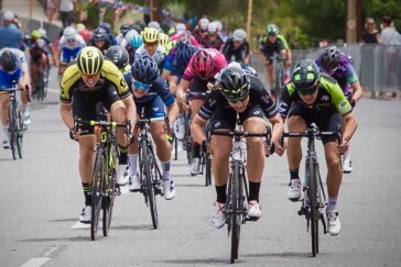 Nettie Edmondson celebrates her win at the 2018 Santos Women's Tour Down Under. Image: Kirsty Baxter