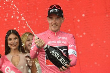 Chris Froome of Team Sky in the red leader's jersey at la Vuelta. Image: Sirotti