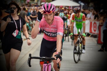 Chris Froome of Team Sky in the red leader's jersey at la Vuelta. Image: Sirotti