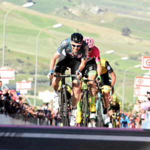 Big Time: Rohan Dennis on the start line prior to Stage 3 of the Giro d'Italia. Image: Sirotti.