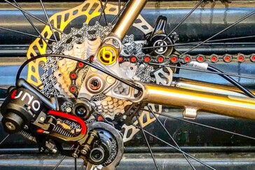 Hydroformed tubes provide an effective stiffness boost but can deform the bb shell ever so slightly making the pressfit bb installation a bit tight.