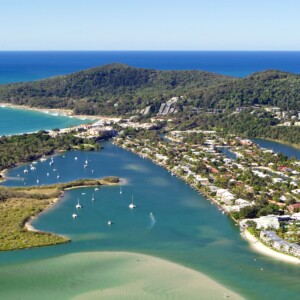 Cool weather cycling - some riders rug up and and dress to conditions while others stick to good old fashioned Rule #5. Image: Sirotti.