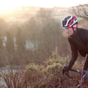 Hydroformed tubes provide an effective stiffness boost but can deform the bb shell ever so slightly making the pressfit bb installation a bit tight.