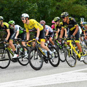 Riders had to rinse pepper spray from their eyes. Image Bob McPartland / Eurosport.
