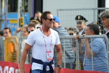 Yates You Can: Will Simon Yates be able to hold off veteran Movistar rider Alejandro Valverde's looming Stage 19 attack in the high country of Andorra? We sure hope so! Image: Sirotti.