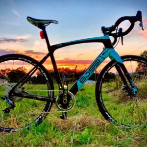 Paul Sherwen with SBS  commentator & presenter Michael Tomolaris. Image: Twitter.