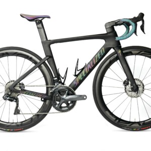 Paul Sherwen with SBS  commentator & presenter Michael Tomolaris. Image: Twitter.