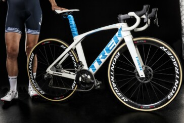 The latest Shimano DuraAce groupset & Merckx EM 525 are a match made in heaven.