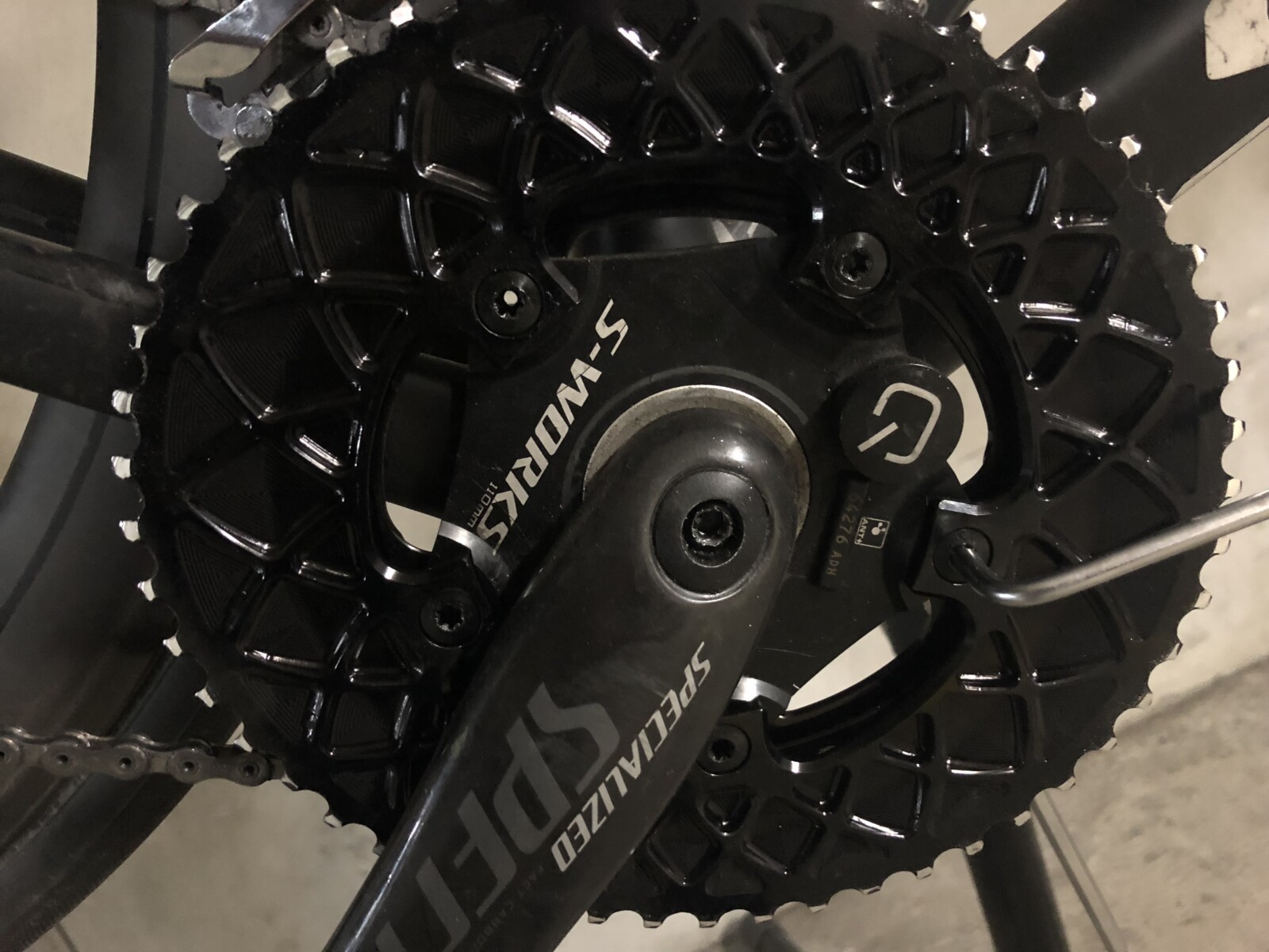 absoluteBLACK  World's best OVAL premium Chainrings