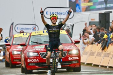 Riders of the 2018 Tour de France make their way along the Champs de Elysees during the finishing circuits of the 2018 Tour. Image: Sirotti