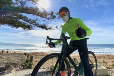 Nikolas Maes, the Ettix-Quick Step rider pictured falling during the pile up where Mitch Docker (ORICA) suffered severe facial injuries. Ventoso argues that Maes suffered the deep gash on his knee after coming into contact with a disc brake during this crash. But there are no disc brake equipped bikes in the vicinity according to this image that Mat Brett of Road.cc captured.
