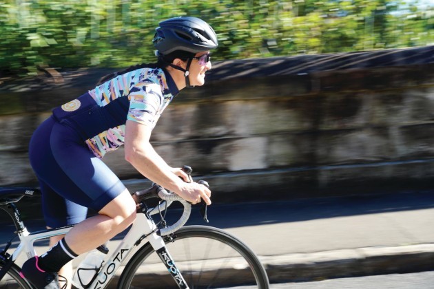Qom cycling kit deals