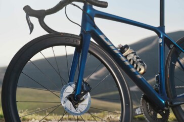 Laurent Jalabert aboard a 1999 Giant TCR. Image: Giant.