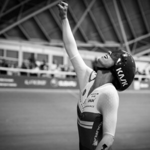 The latest XC40 from Volvo, with Orbea’s 2021 Orca securely mounted to the roof top carriers.