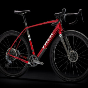 Subtle under frame protection hints at this bike's go anywhere / do anything abilities.