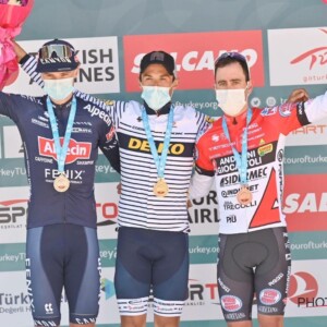 Leif Justham at the start of his round Australia ride to help raise awareness of environmental issues. Image: Stirling Districts FC.