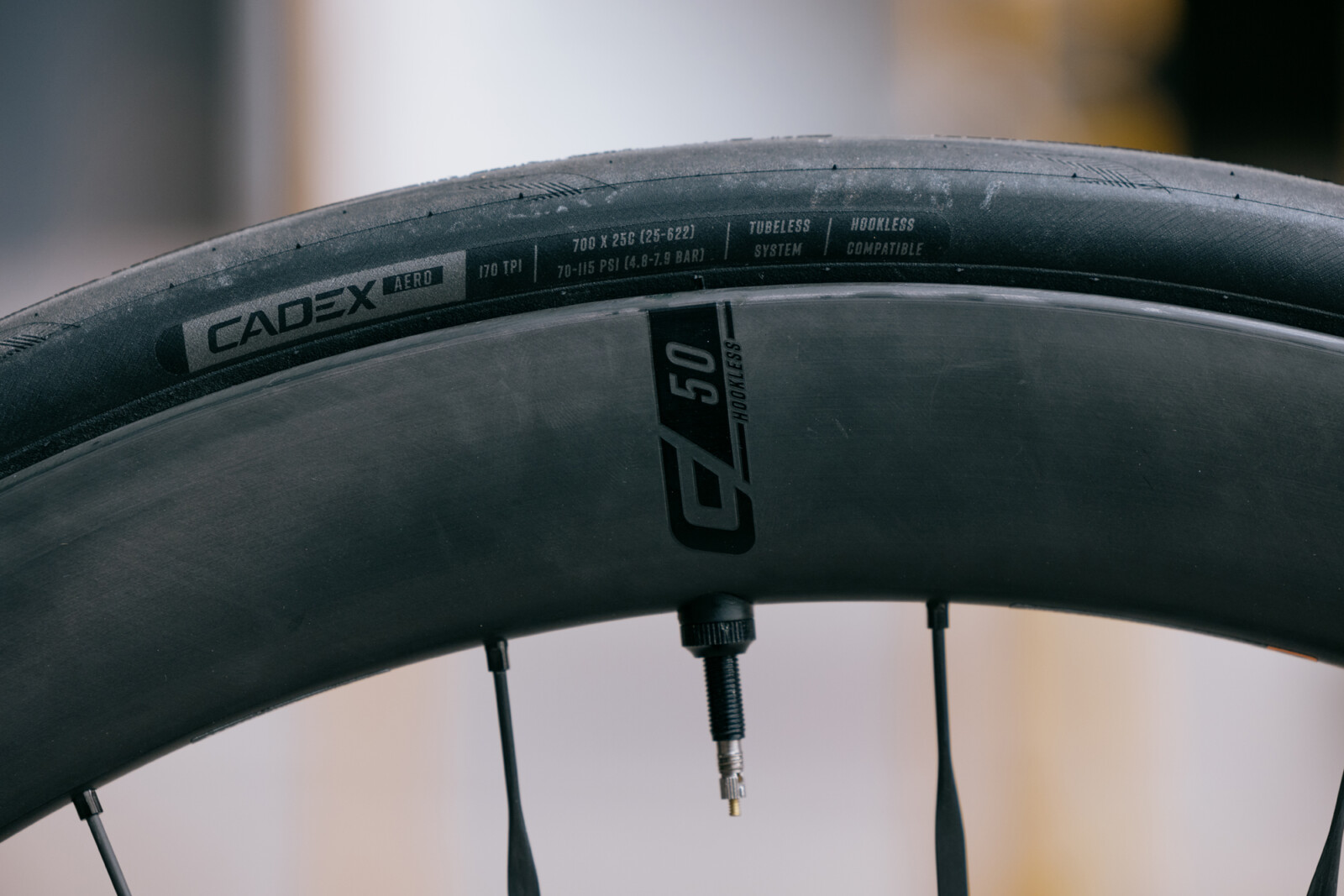 Tubeless aero shop wheelset